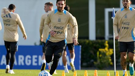 Lionel Messi trains with Argentinian team ahead of World Cup qualifier