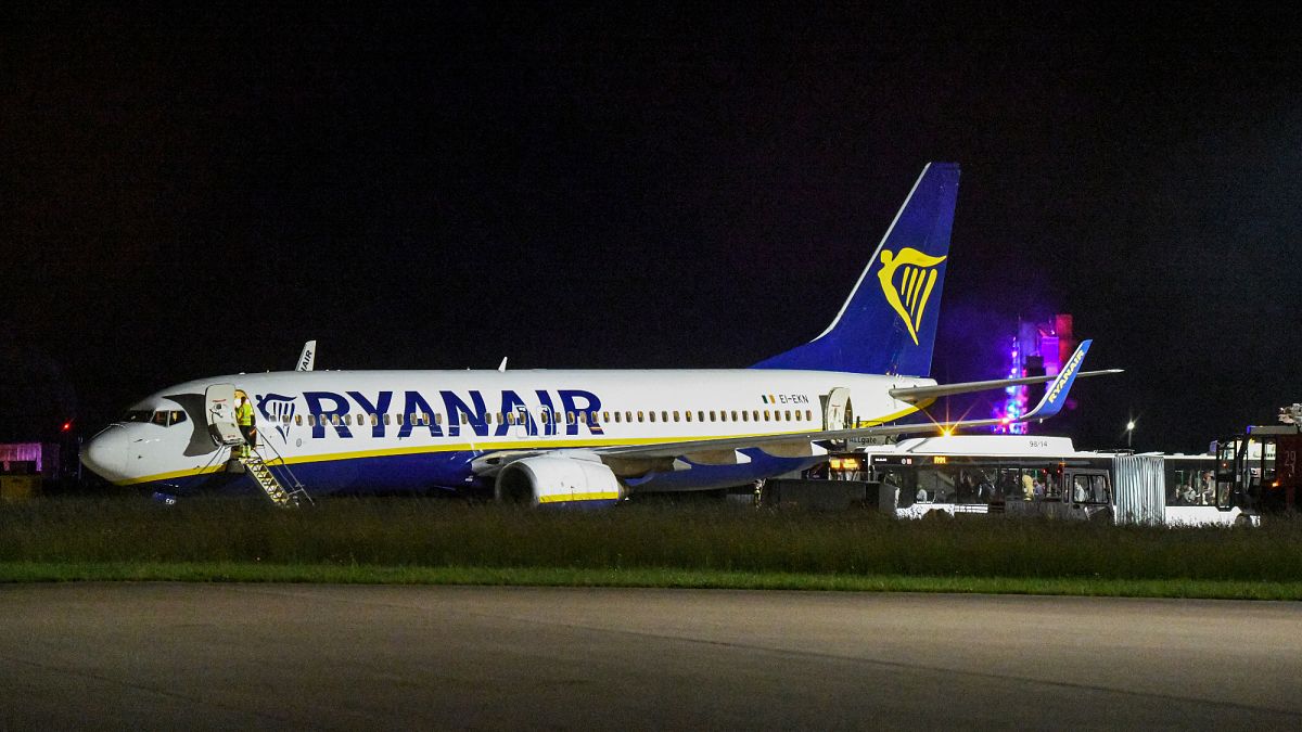 Από πυρκαγιά σε αεροπλάνο της Ryanair τραυματίζονται ελαφρά 18 άτομα στο αεροδρόμιο της Πάλμα ντε Μαγιόρκα