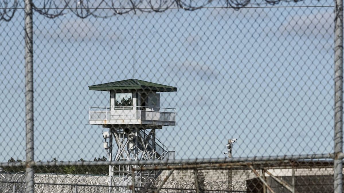 Sweden reaches deal with Estonia to rent prison cells to house inmates