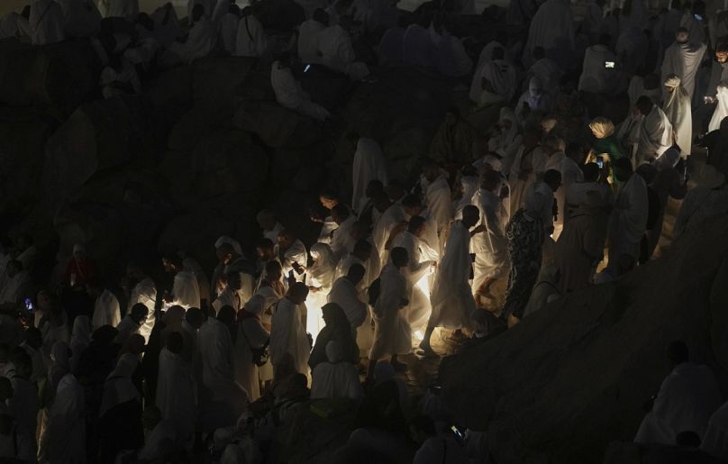 الحجاج في مشعر مزدلفة