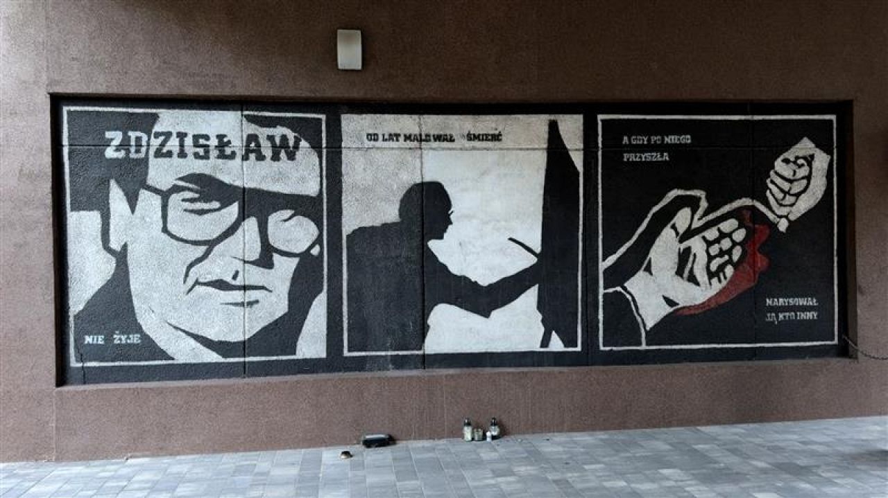 Murals of Beksiński in Warsaw's Ursynów neighborhood