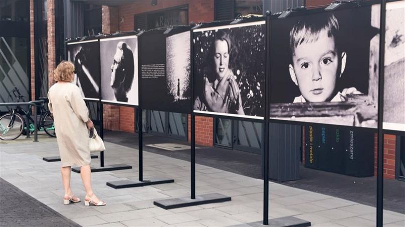Jego fotografie od początku były kreacją twórczą. 