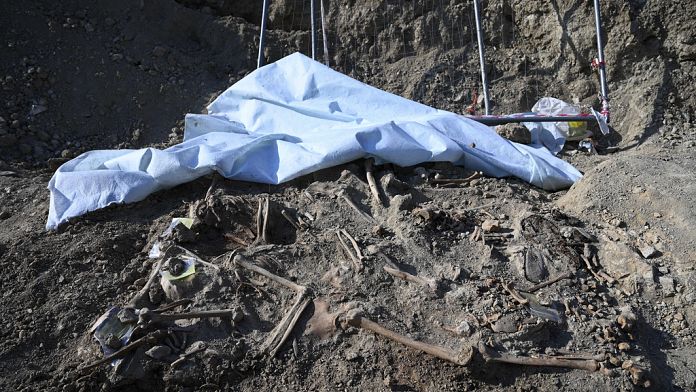 Yunanistan'da iç savaş dönemine ait yeni toplu mezarlar ortaya çıkarıldı