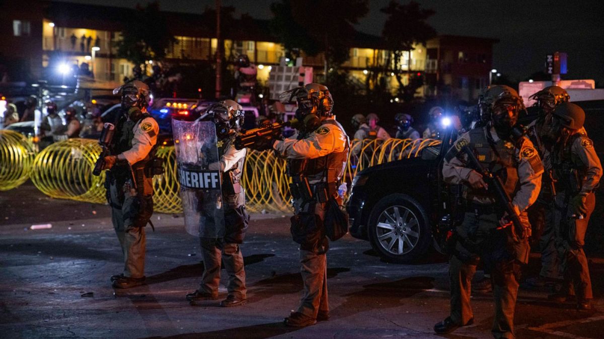 Trump orders National Guard to control LA immigration 'riots'