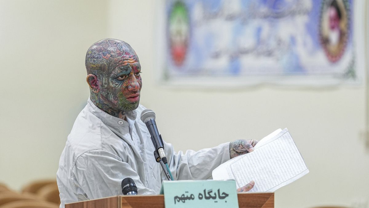 إيران: المحكمة العليا تؤيد حكم الإعدام ضد مغني الراب تاتالو