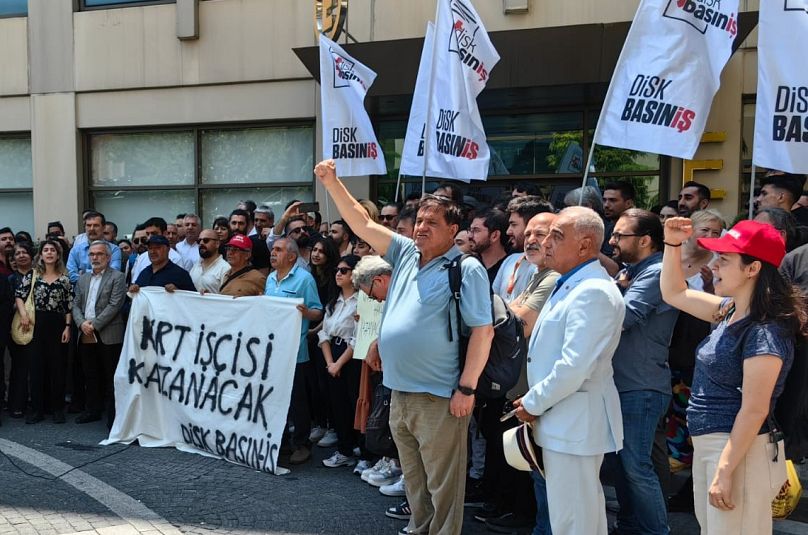 KRT çalışanlarının 8 Haziran'daki basın açıklaması.