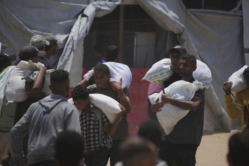 Gabonaosztás a GHF-nél