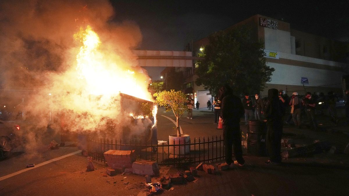 Βίντεο. ΗΠΑ: Κλιμακώνεται το χάος στο Λος Άντζελες - Αναπτύχθηκαν εκατοντάδες μέλη της Εθνοφρουράς