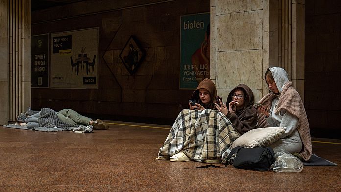 La Russia attacca l'Ucraina con quasi 500 tra droni e missili