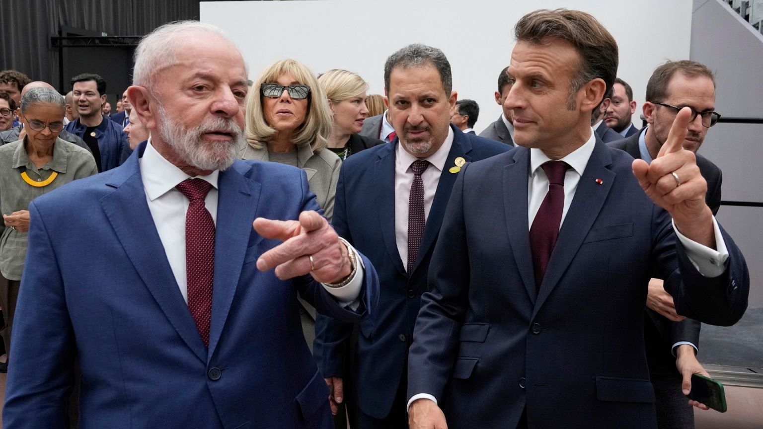 Brazil's President Luiz Inacio Lula da Silva, left, and French President Emmanuel Macron in Paris.