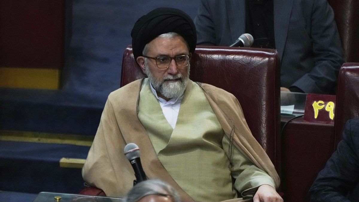 Izrael nukleáris titkainak felfedésével fenyegetőzik a szankciók előtt álló Irán