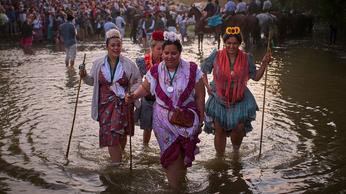 Pilgrims flock to Andalusia for Rocío Virgin celebration