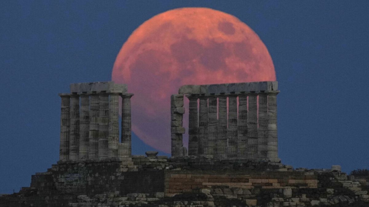 Du grand spectacle dans le ciel nocturne : la lune des fraises, particulièrement basse en 2025