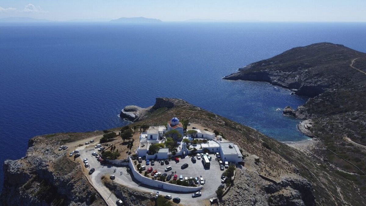 Όταν η τεχνητή νοημοσύνη προτείνει Ελλάδα: Με εργαλεία ΑΙ οι τουρίστες που θα φτάσουν στην χώρα