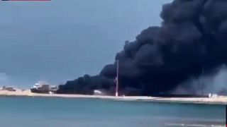 حریق در بندر دیر 