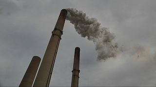 Una central eléctrica de carbón funciona en EE.UU. el 14 de abril de 2025.