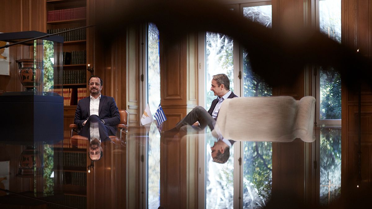 Βίντεο. Έκτακτη τηλεφωνική συνομιλία Μητσοτάκη-Χριστοδουλίδη - Συνεδριάσεις των ΚΥΣΕΑ σε Αθήνα και Λευκωσία