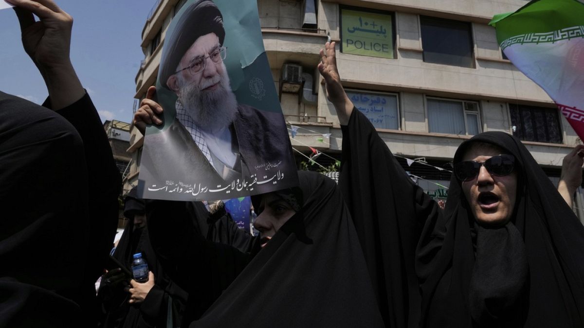 خامنئي بعد استهداف قادة وعلماء: إسرائيل كتبت مصيرًا مريرًا لنفسها