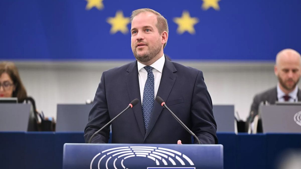 Le Parlement européen criminalise les images d'abus sexuels sur les enfants générées par l'IA
