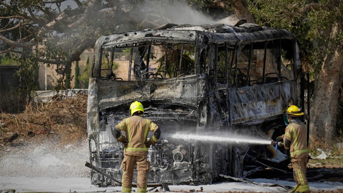 "أكثر من مجرد مدينة".. ما أهمية الضربات الإيرانية على هرتسيليا الإسرائيلية؟