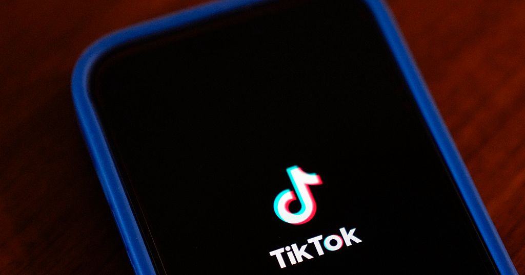 US president Trump renews extension for TikTok to avoid nationwide ban | ...
