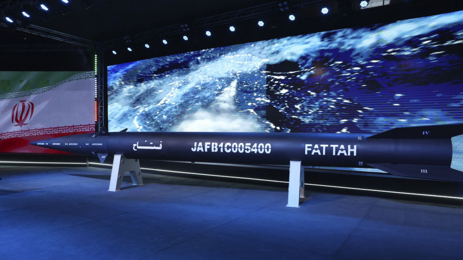O míssil "Fatah" foi revelado em uma cerimônia em Teerã, Irã, na terça-feira, 6 de junho de 2023.