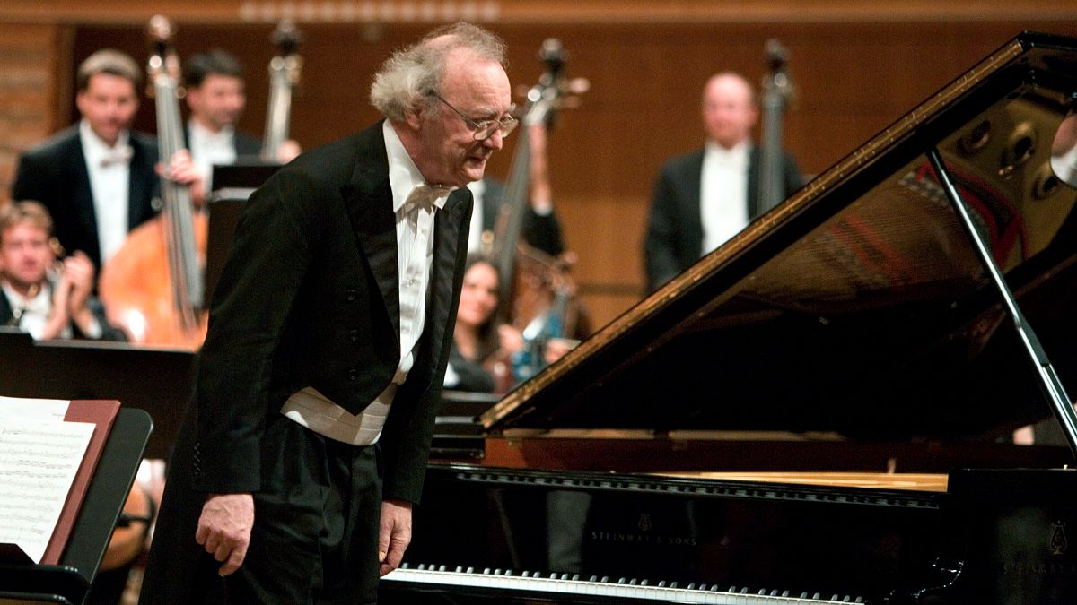 Renowned pianist and writer Alfred Brendel dies aged 94