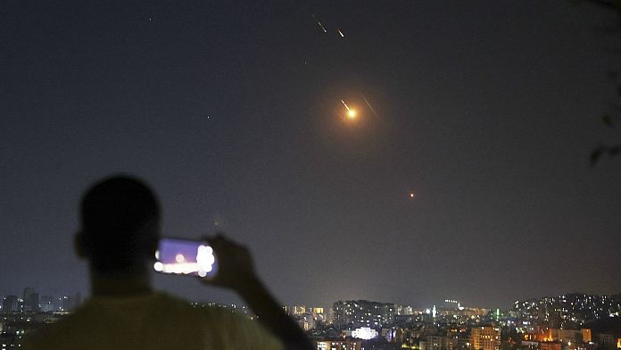 Conflitto tra Israele e Iran, fake news: video fuori contesto ingannano utenti dei social media