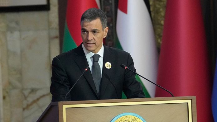 Spagna, l'opposizione chiede le dimissioni di Sánchez dopo il caso di corruzione nel Psoe