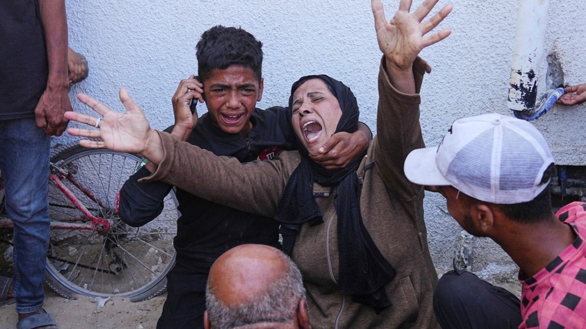 مقتل العشرات في غزة وحماس تؤكّد على "حق العودة" بمناسبة اليوم العالمي للاجئين