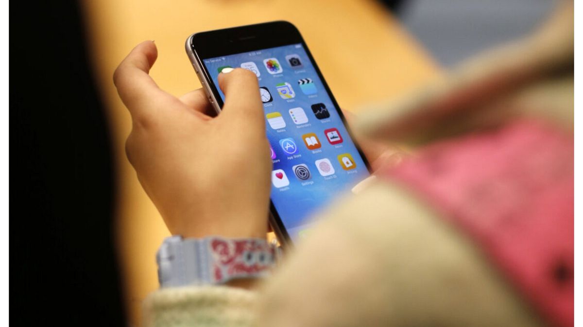 وزيرة دنماركية تهاجم "ميتا": تطلق الدعاية بدل حماية الأطفال