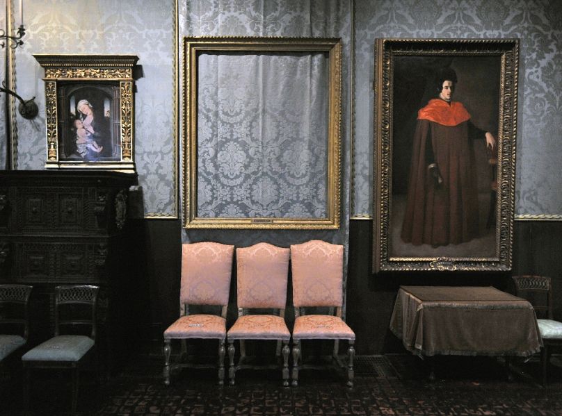 A bostoni Isabella Stewart Gardner múzeumból ellopott Rembrandt-festménynek csak a kerete maradt meg, 1990 márciusában