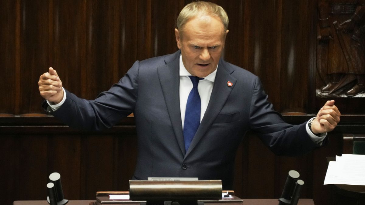 Τουσκ: Έκκληση προς την ΕΕ για την ενίσχυση της γραμμής άμυνας της Βαλτικής