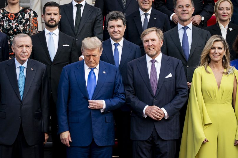 Cumhurbaşkanı Recep Tayyip Erdoğan, ABD Başkanı Donald Trump, Hollanda Kralı Willem-Alexander ve Kraliçe Maxima, Lahey'deki 2025 NATO Zirvesi'nde, 24 Haziran 2025.
