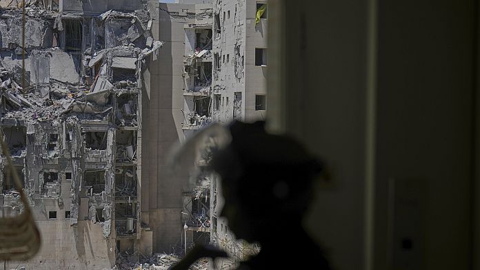 Iran-Israele: il sistema di intelligenza artificiale di X ha contribuito alla diffusione di fake news