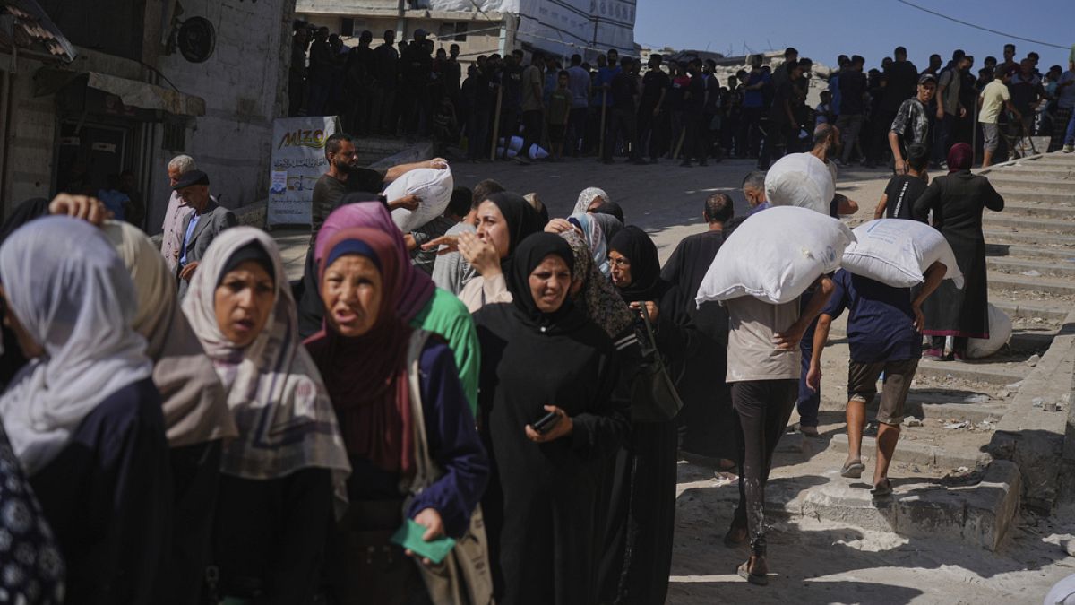 المخدرات في أكياس الطحين.. الرصاص يسبق الخبز في قطاع غزة