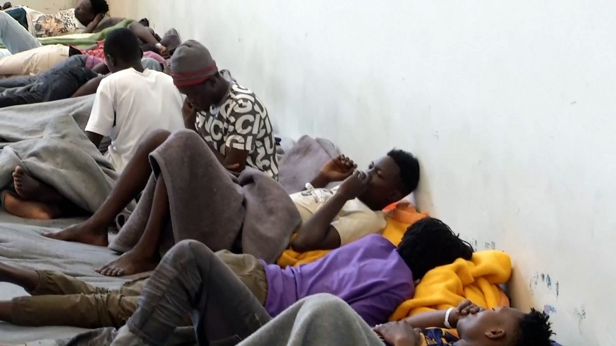 Migrant influx on Crete prompts Greece to send navy to counter new wave