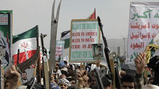 Yémen : manifestation massive en soutien à l'Iran et à Gaza