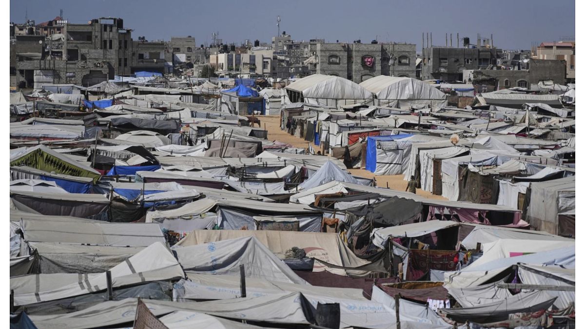 إعلام إسرائيلي: جثث 3 أسرى في غزة أعادها عناصر من مجموعة أبو شباب