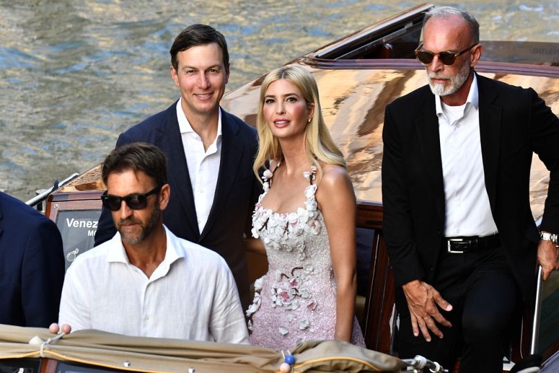 Ivanka Trump és férje, Jared Kushner Velencében Bezosék esküvőjén 2025. június 27-én