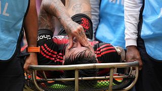اریک پولگار فلامنگو در دور 16 مسابقه فوتبال جام جهانی باشگاه‌ها بین CR Flamengo و بایرن مونیخ در میامی گاردنز، فلوریدا، ۲۹ ژوئن ۲۰۲۵، حرکات نشان می‌دهد