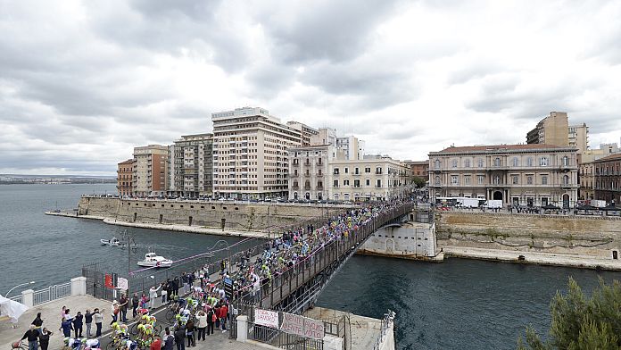 Taranto, 4 dispersi in mare da domenica: ricerche in corso