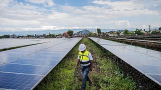 RDC : un réseau solaire fait revivre les entreprises à Goma