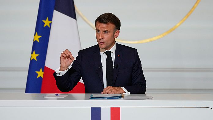Telefonata di due ore tra Macron e Putin: Ucraina, Iran e nucleare i temi affrontati