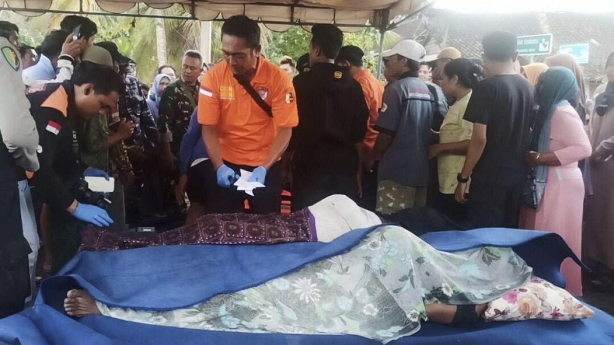 كارثة بحرية جديدة في إندونيسيا: قتلى وعشرات المفقودين في غرق عبّارة قرب جزيرة بالي