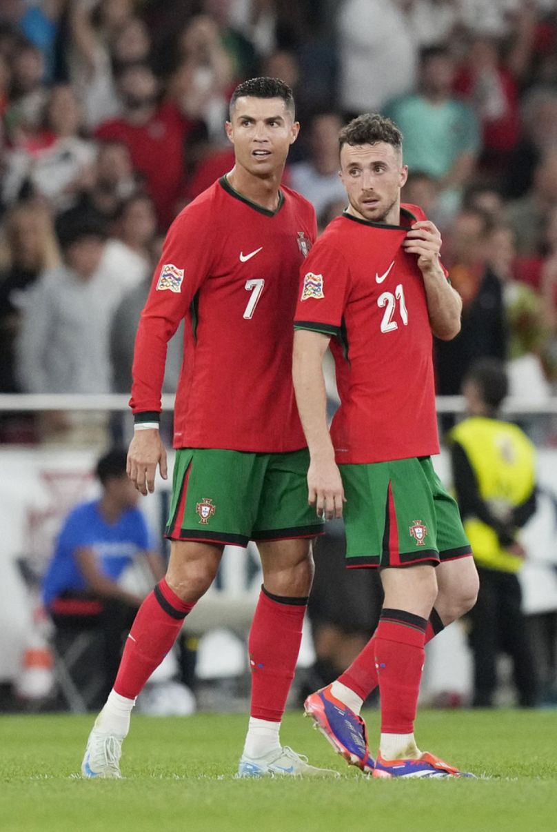 Cristiano Ronaldo celebra después de marcar el segundo gol de su equipo con Diogo Jota durante el partido de fútbol de la Liga de Naciones en septiembre en 2024.