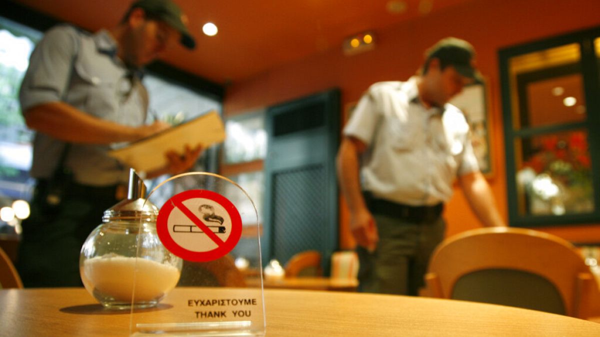 Greece passes law to jail people for selling alcohol or tobacco to children