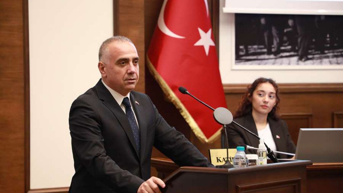 Tutuklu Büyükçekmece Belediye Başkanı yerine seçilen başkanvekili Ahmet Şahin de gözaltına alındı