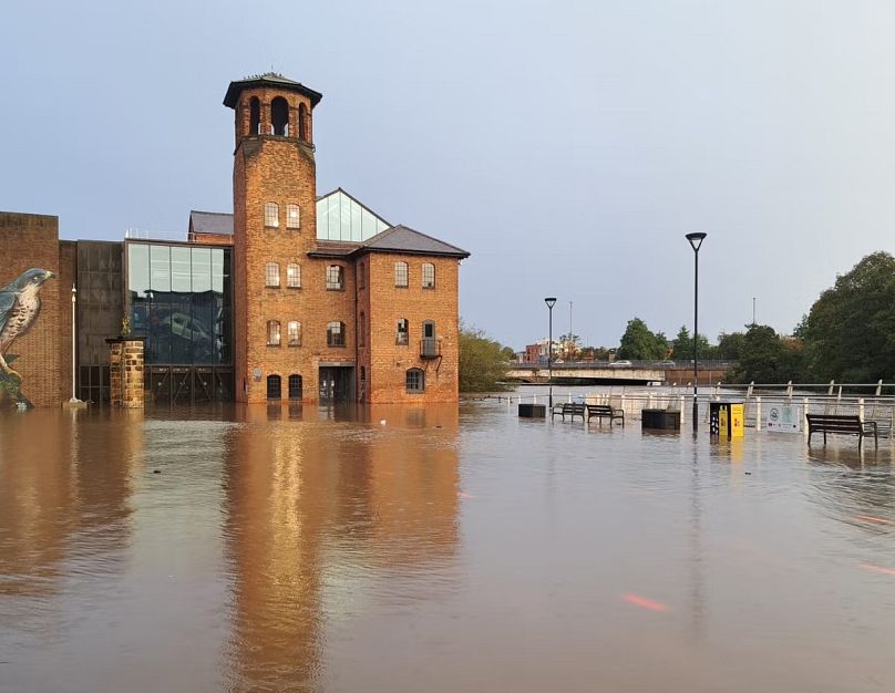 İngiltere Derby'deki Museum of Making - 2023'te sular altında kalan UNESCO listesindeki eski bir İpek Fabrikası'nın parçası.