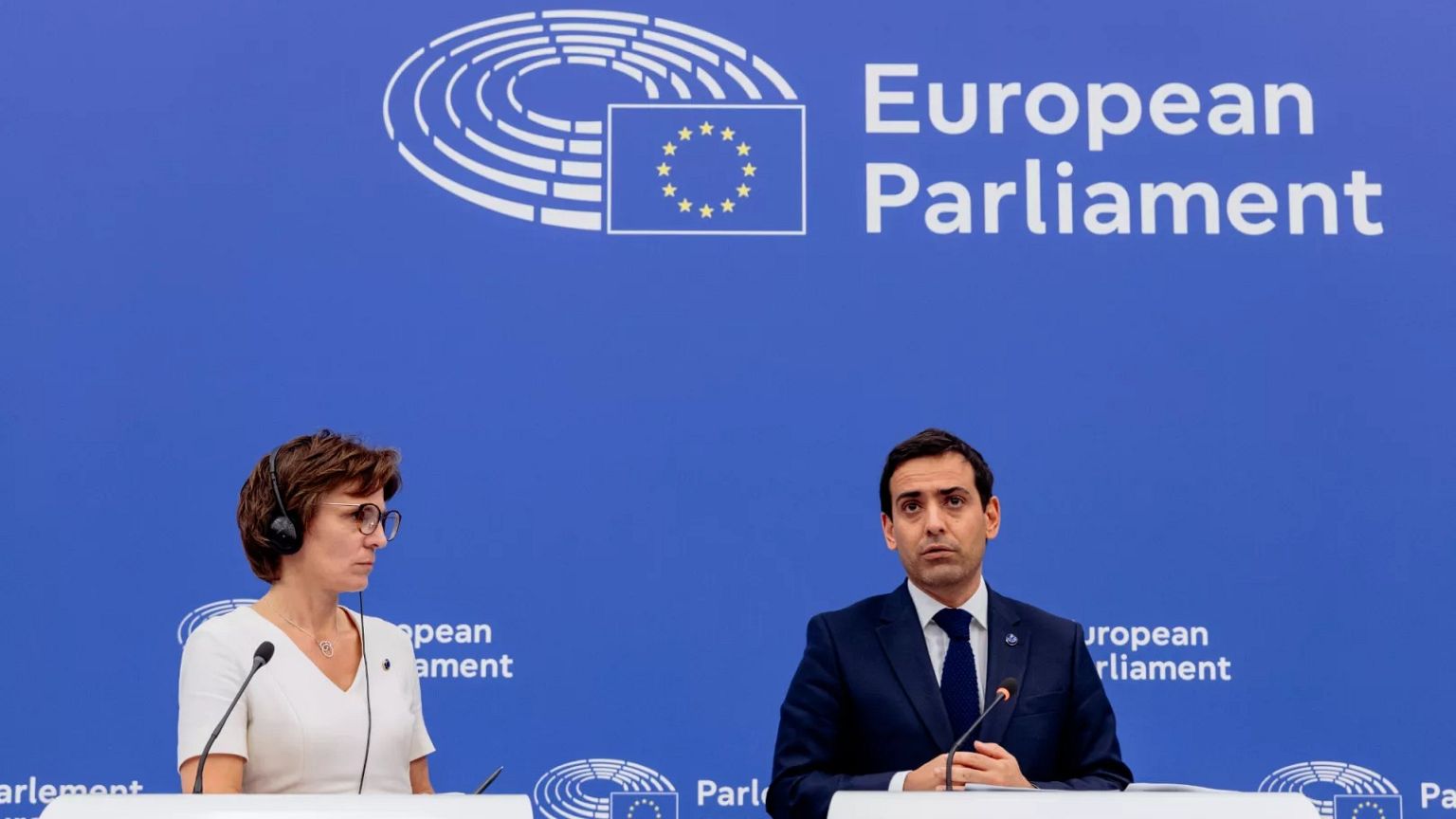 Press conference by Stéphane Séjourné, Executive Vice-President of the European Commission, on the right and Jessika Roswall, European Commissioner, on the Chemicals package.